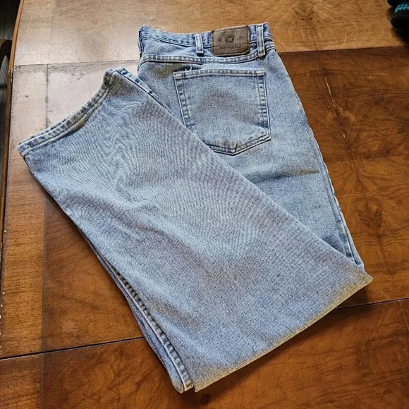 Mens Wrangler Jeans Relaxed Fit 38x32, Model # 97601VR Medium Blue Streewear - Picture 1 of 6